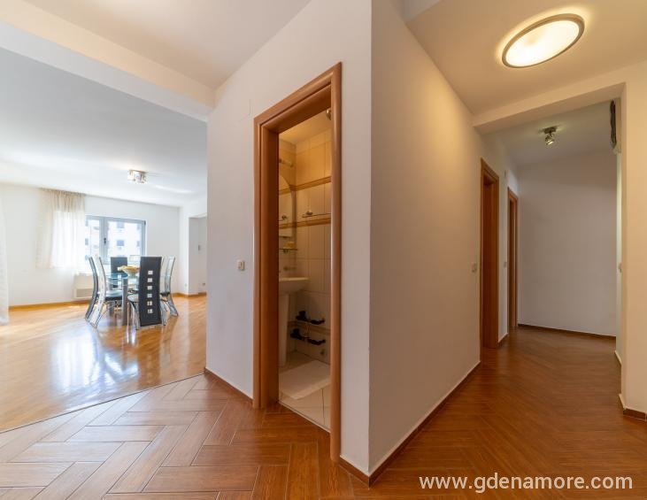 Apartment-for-rent-in-Budva (11)